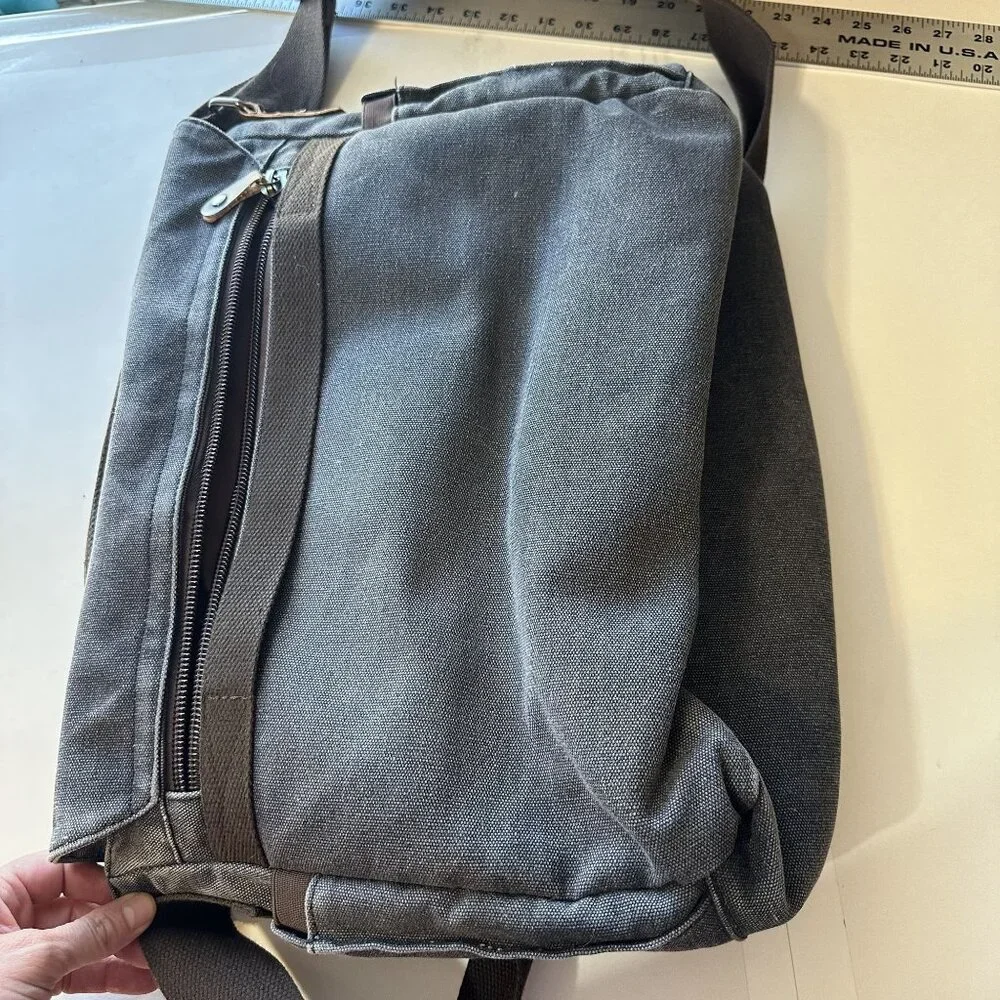 Vaschy Gray Canvas Messenger Bag Adjustable Strap Padded Laptop Sleeve